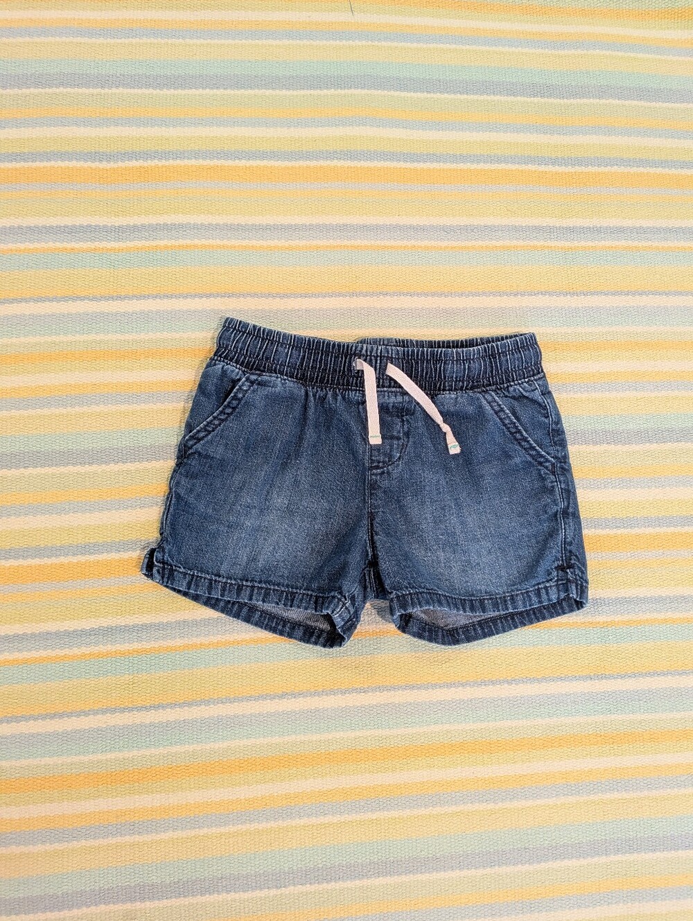 Girls Cat & Jack Chambray Pull On Shorts Size 6